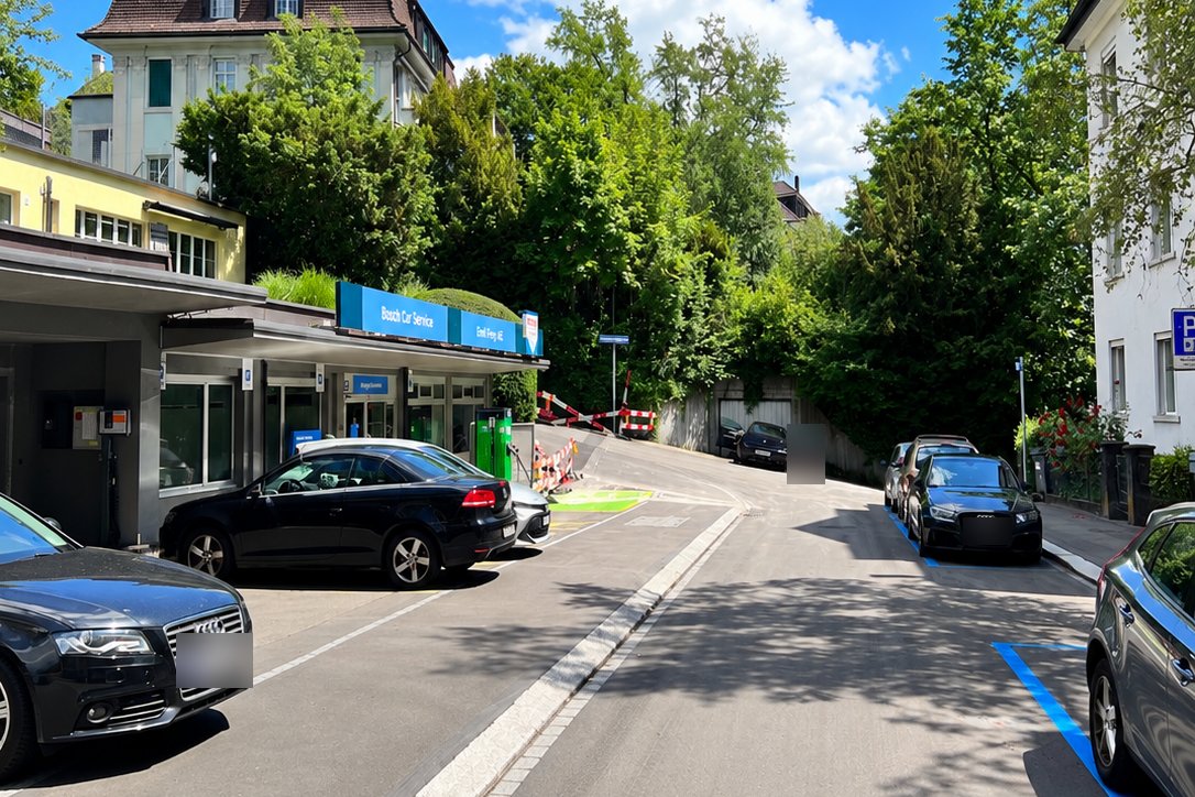 Widok z ulicy na Züri Garage, Huttenstrasse 63, Zurych